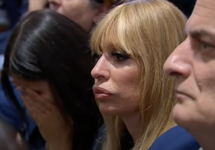 alessandra mussolini ai funerali di silvio berlusconi