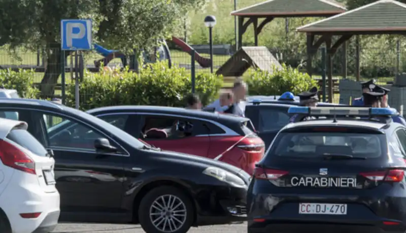 bambina trovata morta in macchina a roma 3