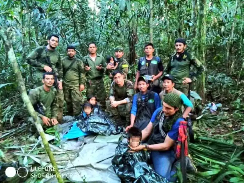 bambini sopravvissuti a incidente aereo in colombia