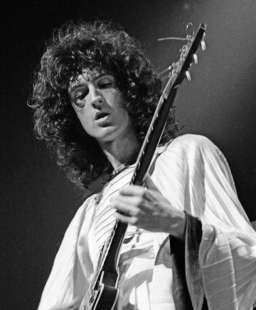 brian may (7)