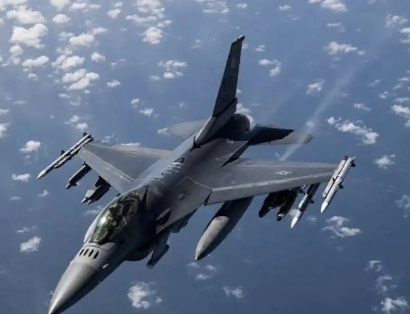 CACCIA F-16 DIFESA USA