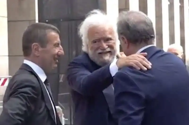 DENIS VERDINI AL FUNERALE DI SILVIO BERLUSCONI