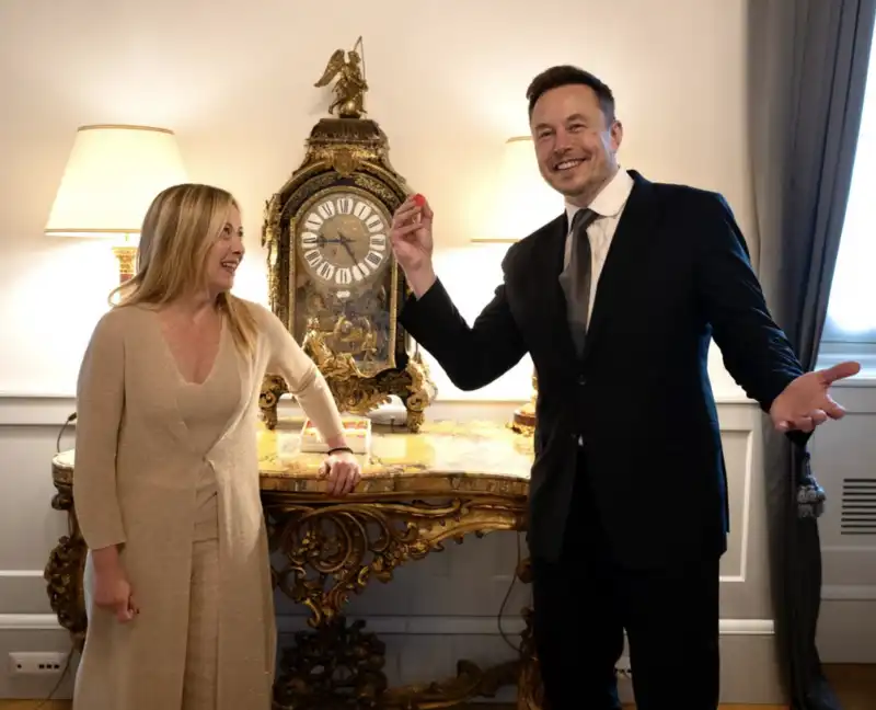 ELON MUSK E GIORGIA MELONI