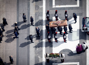 funerali di silvio berlusconi foto di massimo sestini 7