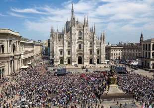 funerali silvio berlusconi piazza duomo milano