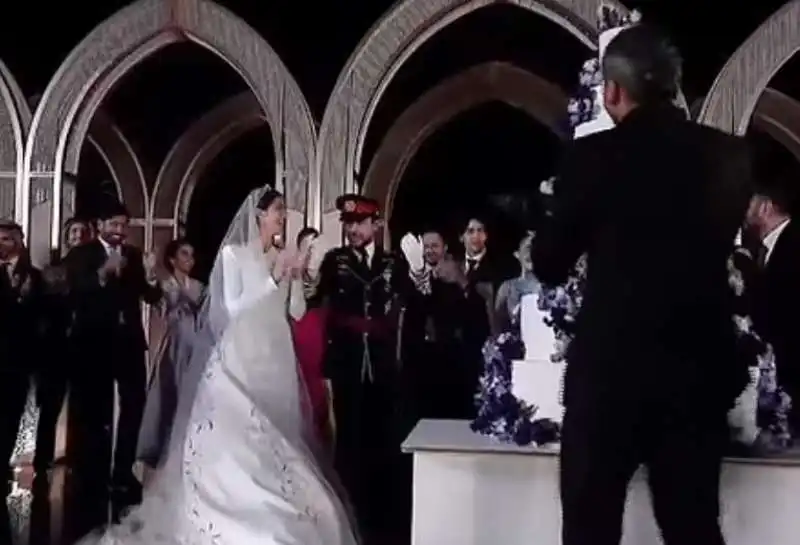 giordania, matrimonio del principe hussein di giordania con rajwa al saif    1