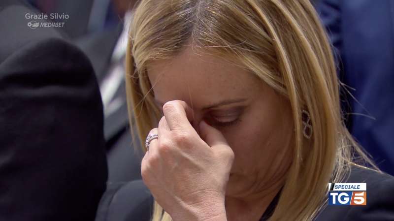 giorgia meloni funerali silvio berlusconi