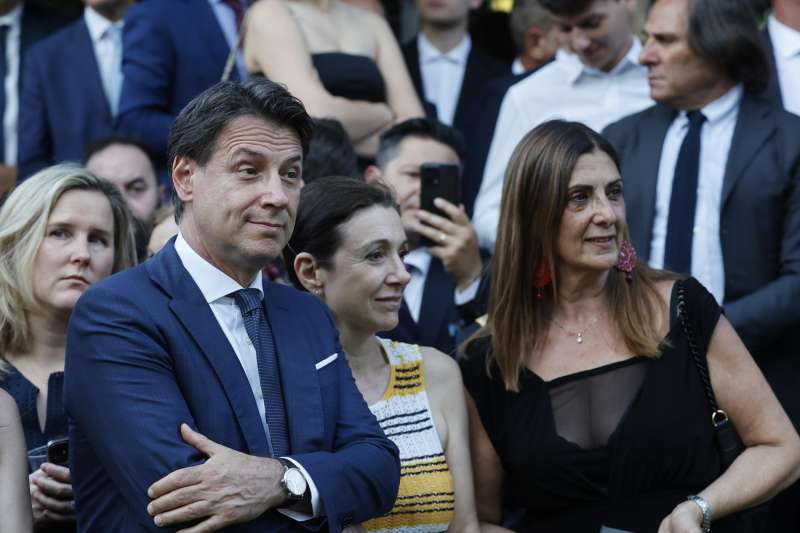 giuseppe conte a villa taverna per la festa dell indipendenza usa