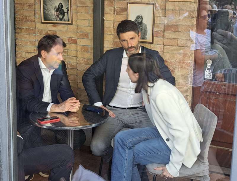 giuseppe conte roberto gravina elly schlein