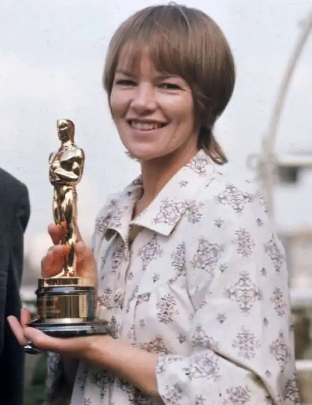 glenda jackson 6