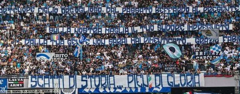 i tifosi del napoli salutano fabio quagliarella