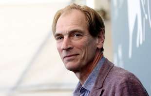 julian sands 1