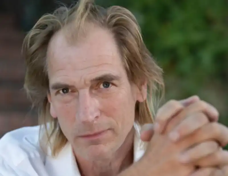 JULIAN SANDS