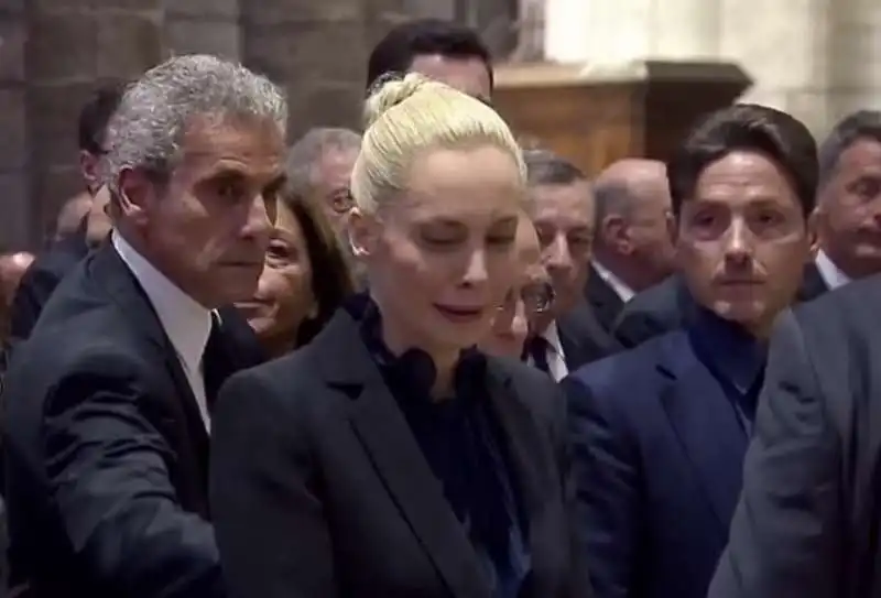 marta fascina in lacrime   funerali silvio berlusconi 