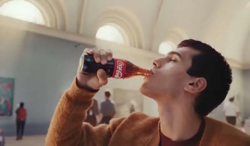 masterpiece   lo spot di coca cola creato dall intelligenza artificiale   8