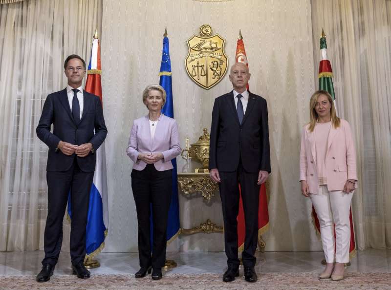 MELONI VON DER LEYEN E RUTTE IN TUNISIA CON KAIS SAIED