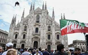 piazza duomo funerali silvio berlusconi