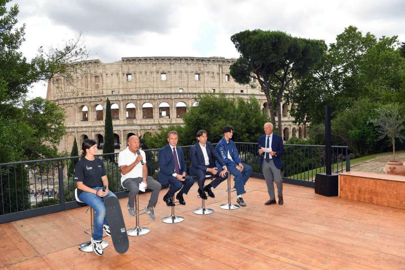 presentazione skateboard foto di ferdinando mezzelani gmt 0053