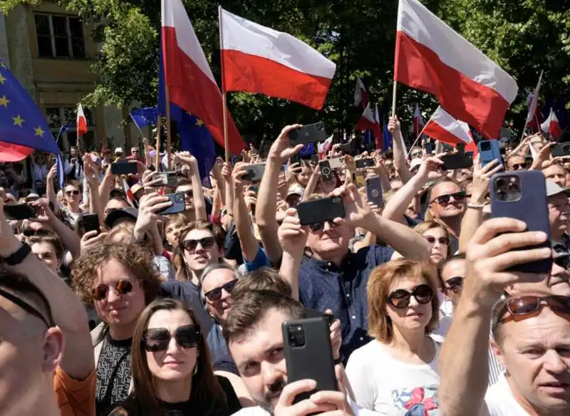 proteste contro il governo in polonia   9