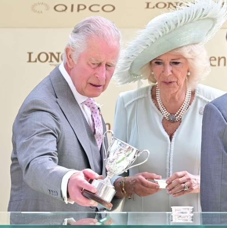 re carlo e camilla alla royal ascot 2023 5