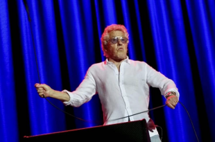 roger daltrey the who in concerto a firenze 6