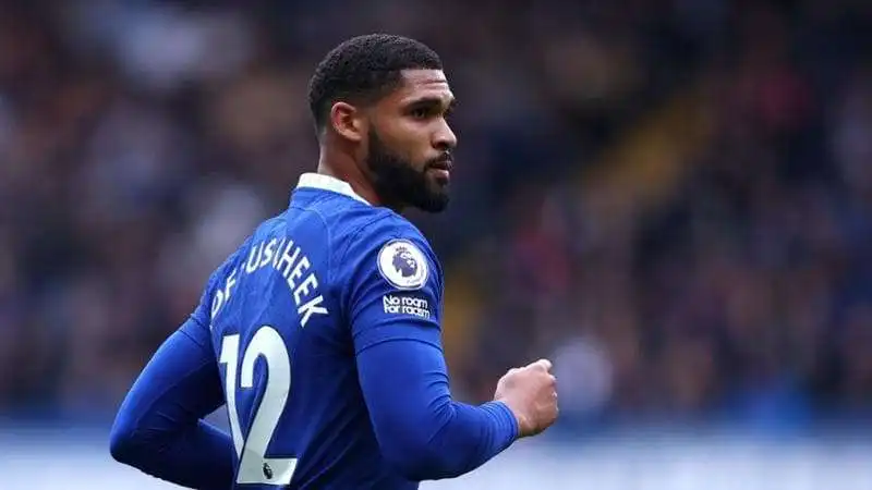 Ruben Loftus-Cheek 4