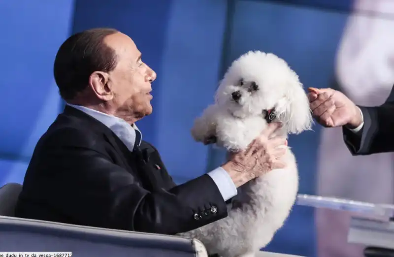 silvio berlusconi con dudu 