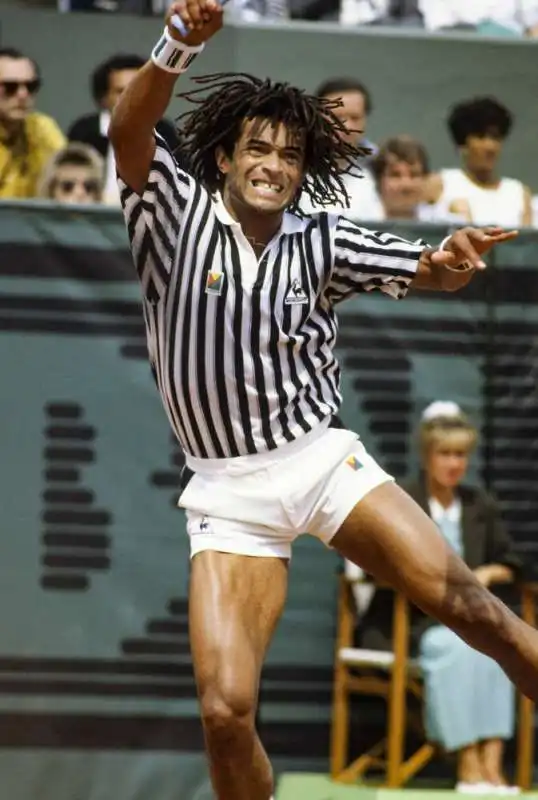 YANNICK NOAH 45