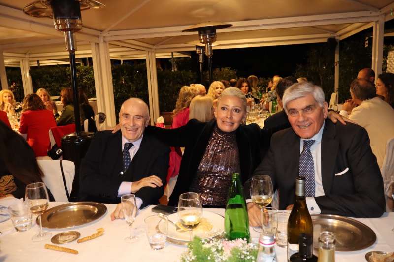 10 edoardo e frida vianello e l’ambasciatore riccardo sessa