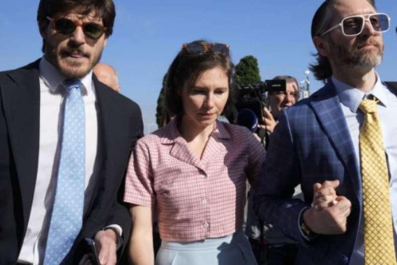 amanda knox in tribunale a firenze 5