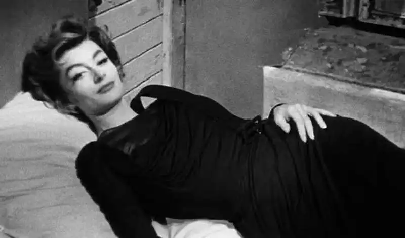 anouk aimee 2