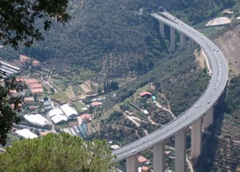 AUTOSTRADA DEI FIORI