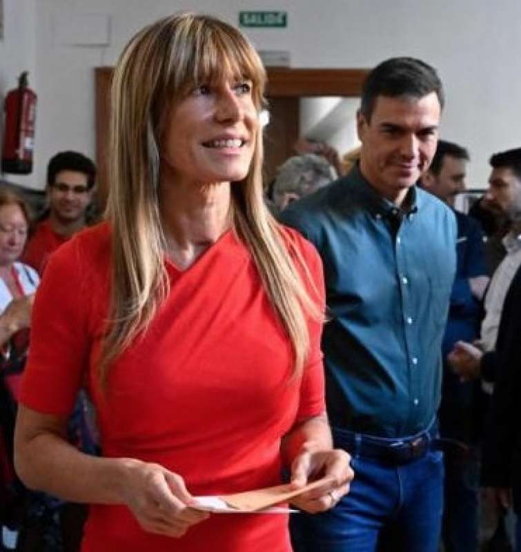 BEGONA GOMEZ PEDRO SANCHEZ