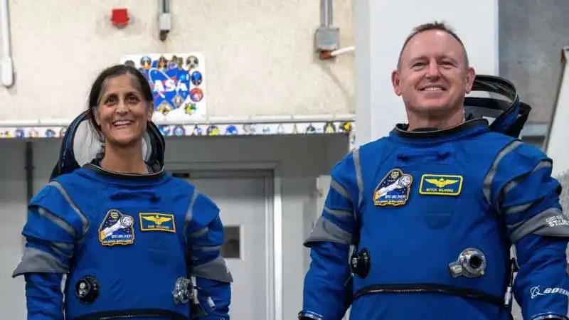 butch wilmore sunita williams 