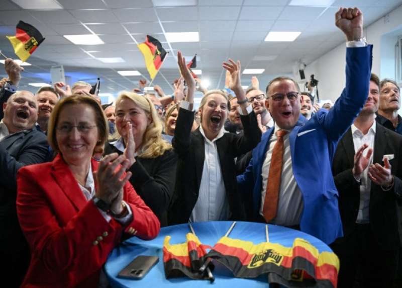comitato elettorale afd - festeggiamento per i risultati delle europee