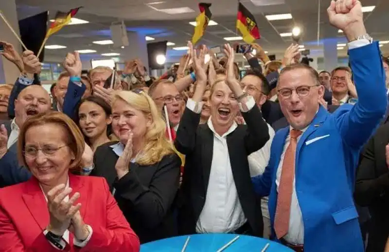 comitato elettorale afd - festeggiamento per i risultati delle europee