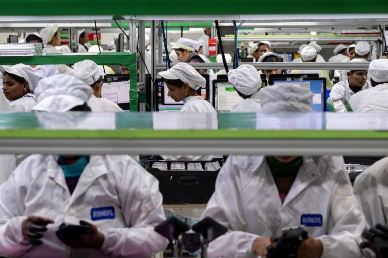 DIPENDENTI FOXCONN