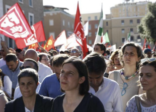 elly schlein alla manifestazione contro il caporalato a latina