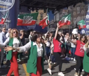 evento di forza italia a napoli 3