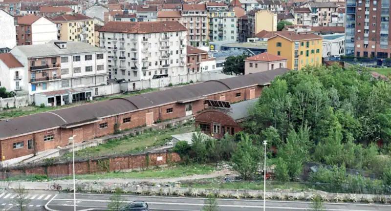 fabbrica dismessa di corso venezia - torino