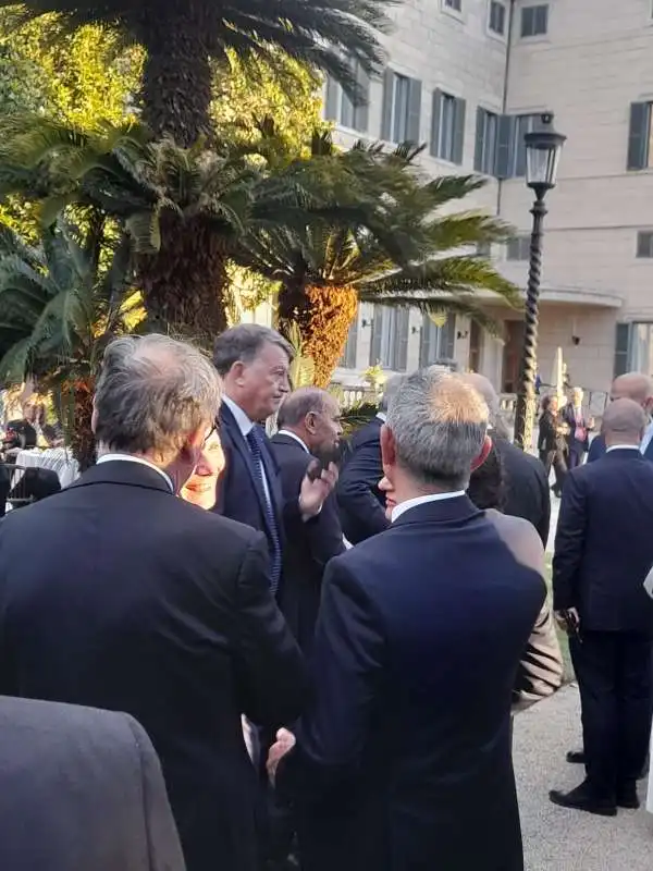 festa al quirinale 2024   bruno vespa tra la folla