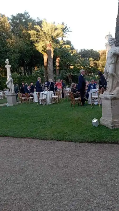 festa al quirinale 2024   ospiti in giardino 