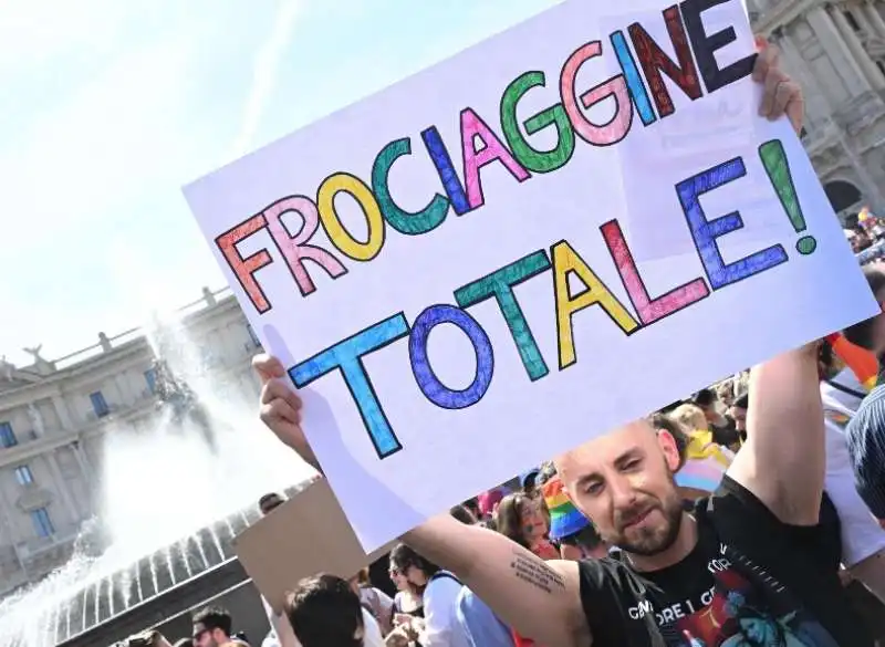 frociaggine al pride di roma