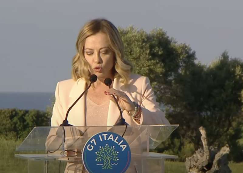 giorgia meloni al g7 di borgo egnazia 9