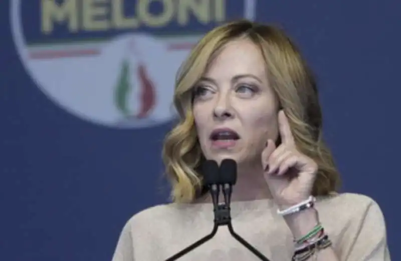 giorgia meloni e il comizio di chiusura della campagna elettorale 7