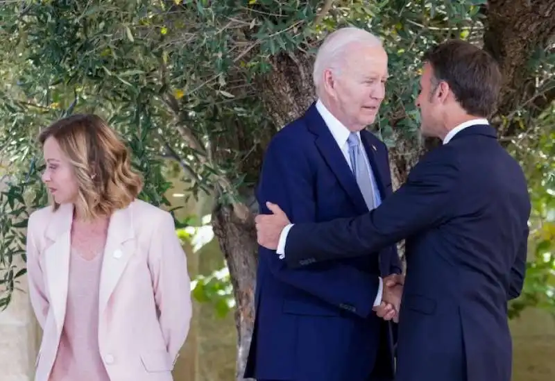 giorgia meloni emmanuel macron joe biden - g7 borgo egnazia