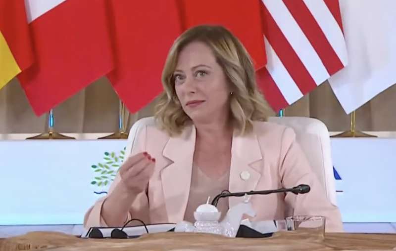 giorgia meloni inaugura il g7 a borgo egnazia 8