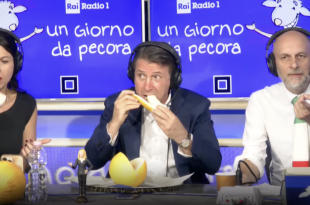 giuseppe conte mangia un melone 3