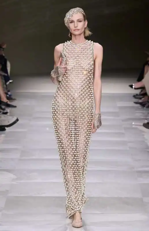 haute couture di armani prive autunno inverno 2024 2025 20