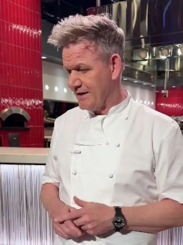 incidente in bici per gordon ramsay 6